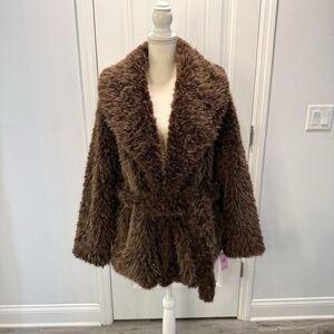 Pretty Little Thing Faux Fur Coat Brown Large NWT Long Sleeves Belted Pockets